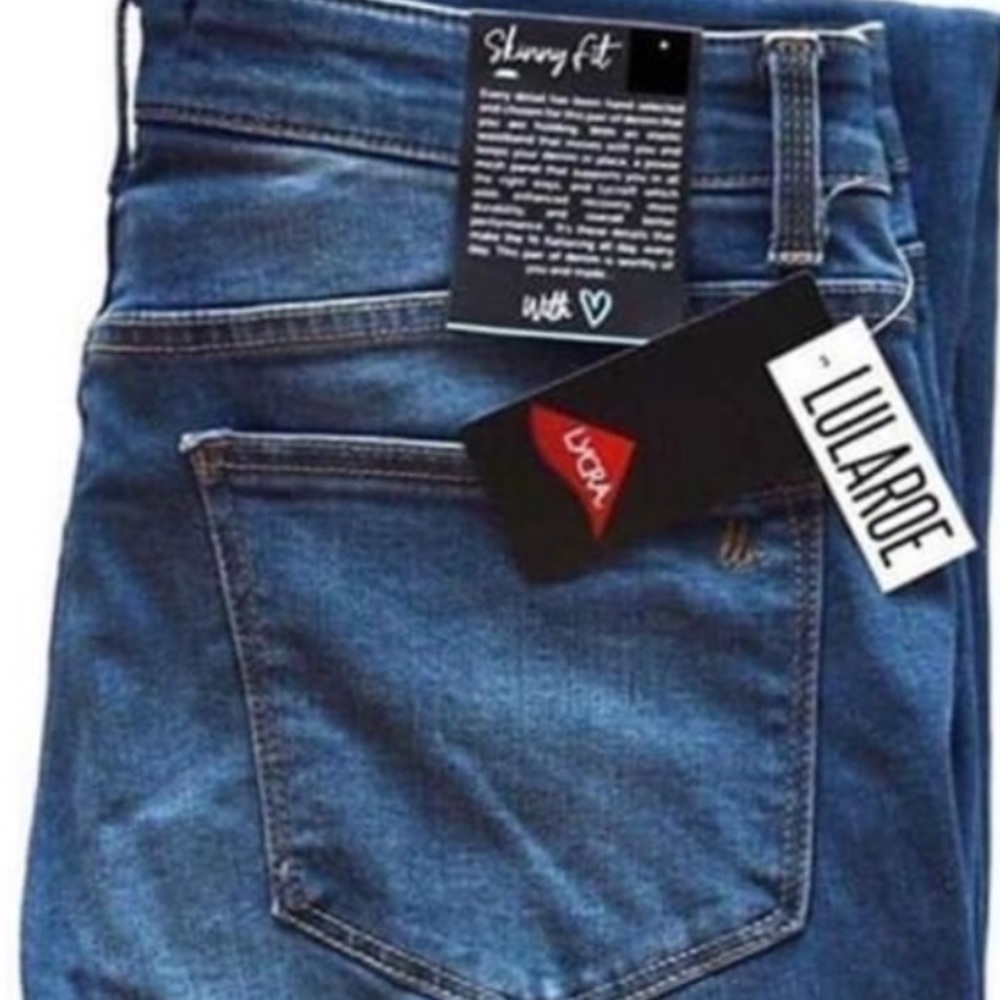 BNWT Lularoe Standard Wash Denim Size 30